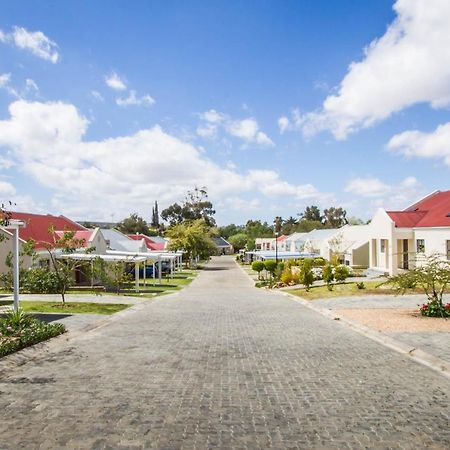El Dorado 65 Luxury Self Catering Villa Oudtshoorn Buitenkant foto
