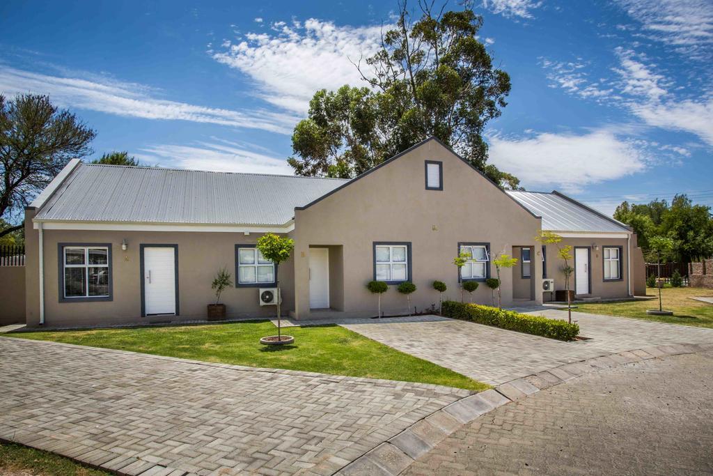 El Dorado 65 Luxury Self Catering Villa Oudtshoorn Buitenkant foto