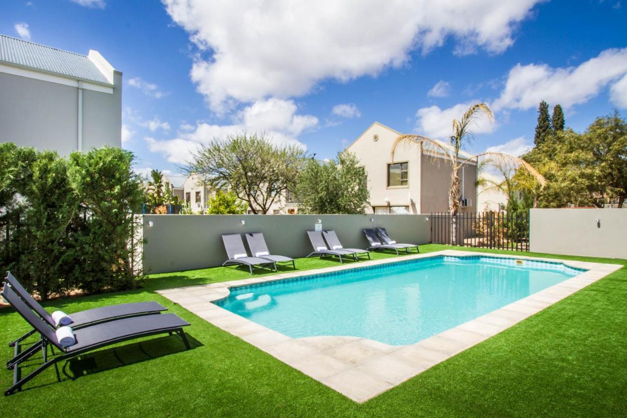 El Dorado 65 Luxury Self Catering Villa Oudtshoorn Buitenkant foto