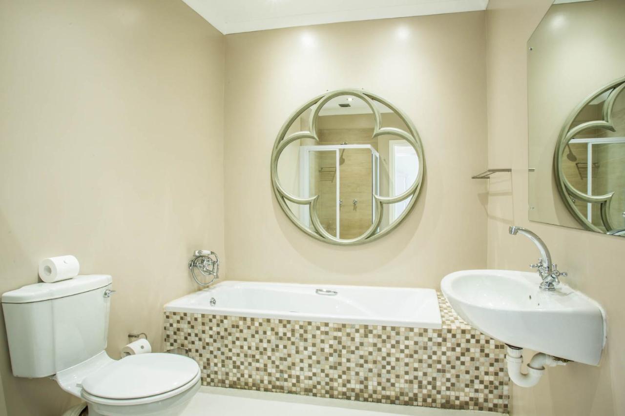 El Dorado 65 Luxury Self Catering Villa Oudtshoorn Buitenkant foto